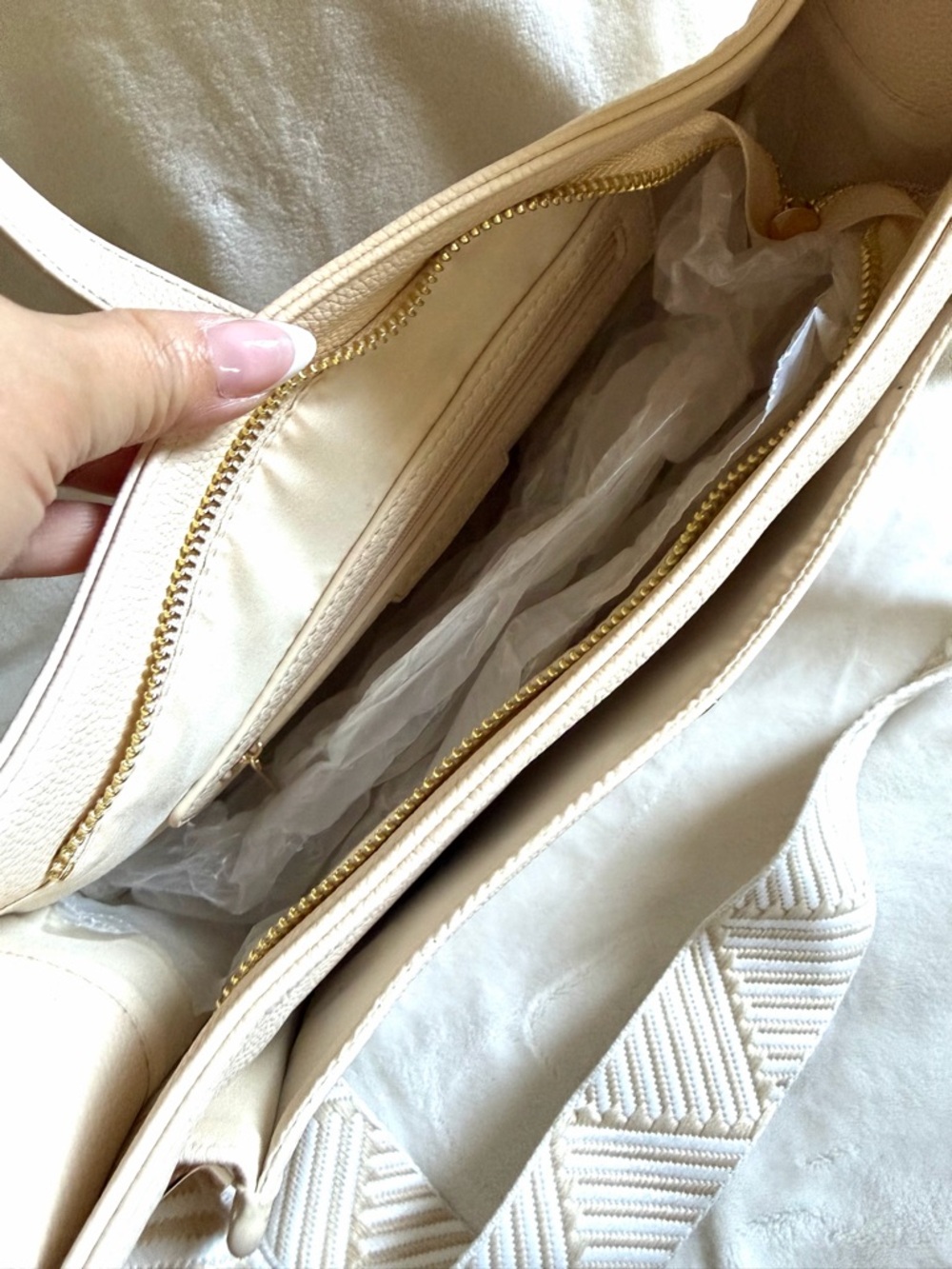 Neutral Cream Textured Crossbody Bag with Front Snap - Picture 7 of 10